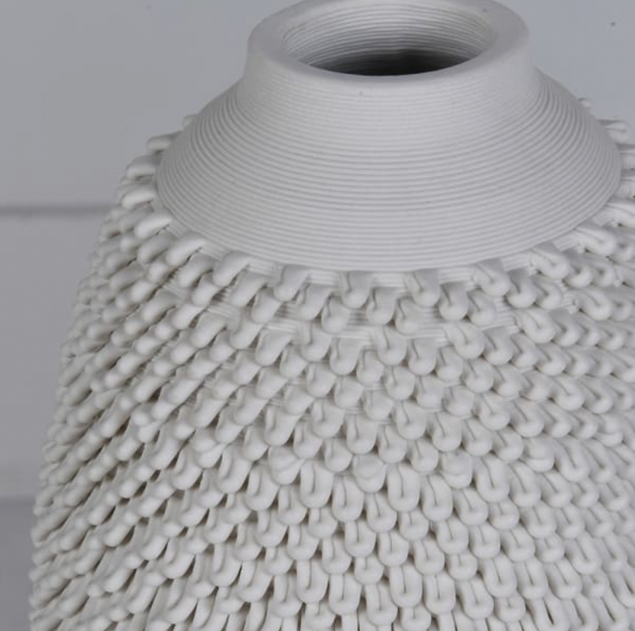 Nuri Vase