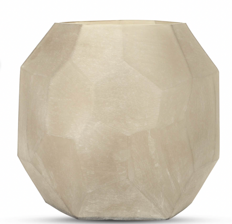 Amaris Vases